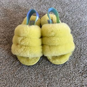 TODDLER GIRL UGG SLIPPERS SZ 10 - GREEN